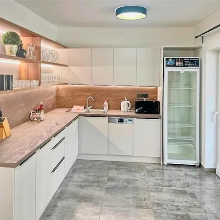 Rozmberk Guest house 3*