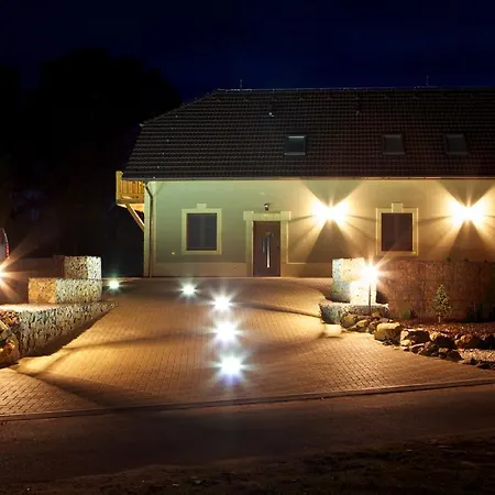 Rozmberk Pensión 3*