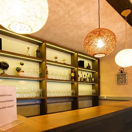 Rozmberk Guest house 3*