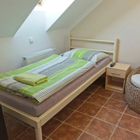 Guest house Rozmberk 3*